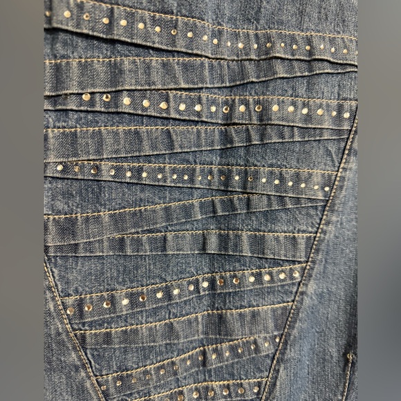 Bleu Bayou Embellished Western Denim Jacket, Stylish, Feminine, 100% Cotton, Med - Picture 4 of 9